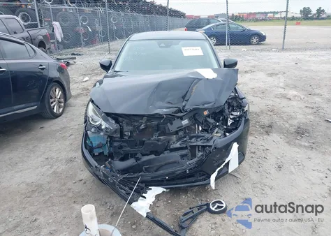 2018 Mazda Mazda3 Touring из США, поврежденный, VIN 3MZBN1V31JM248529